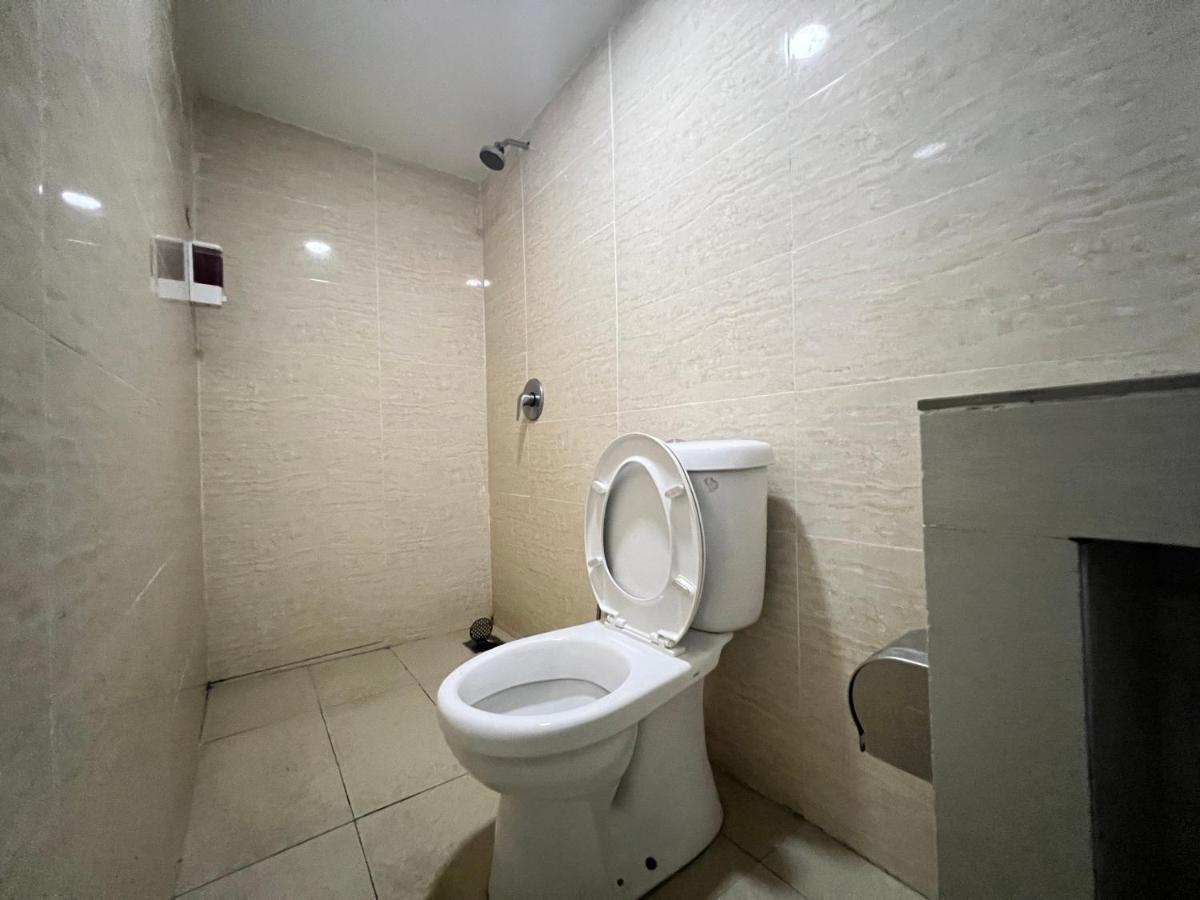 Stutong Point Managed By Secom Hotel Kuching Bagian luar foto