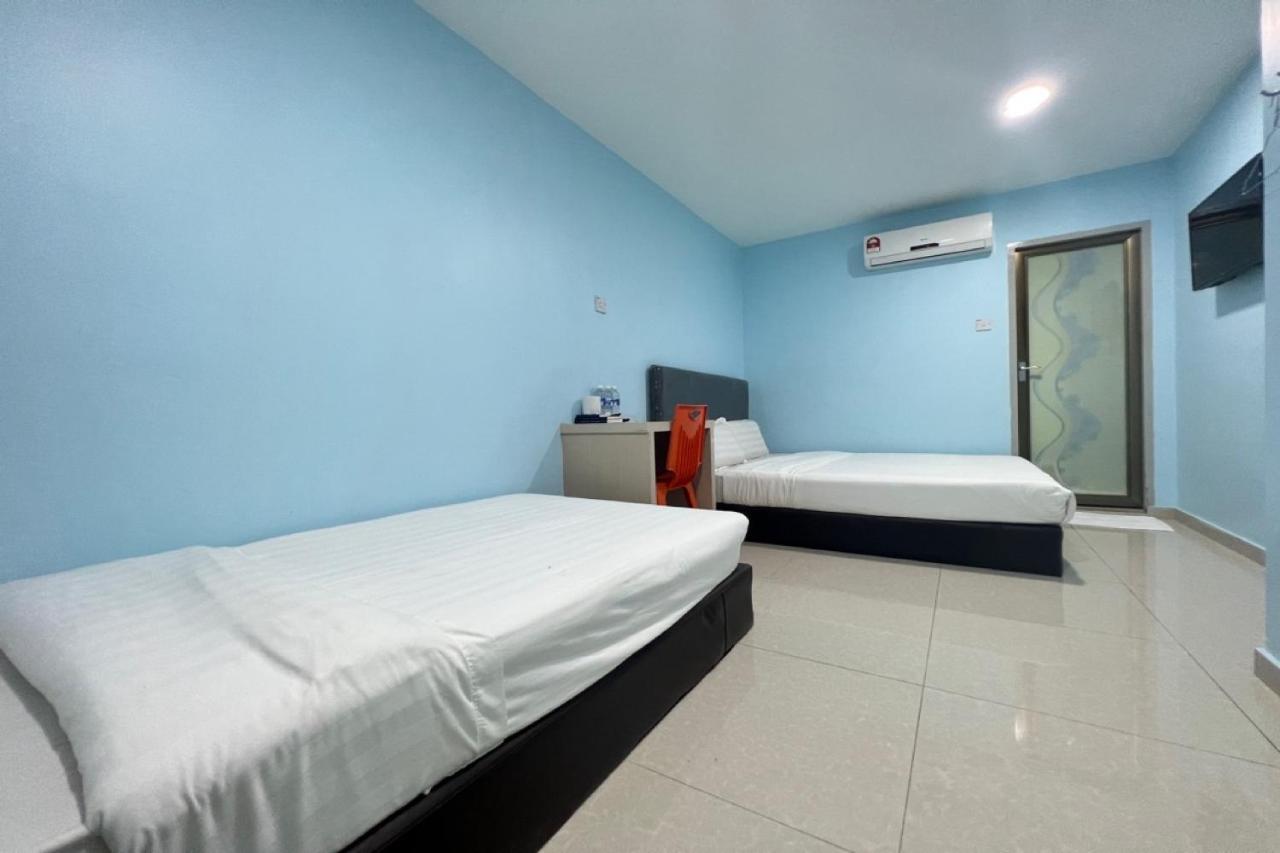 Stutong Point Managed By Secom Hotel Kuching Bagian luar foto